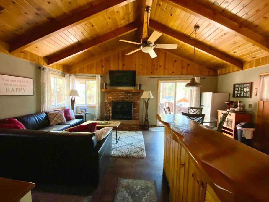 Вилла So Cozy Lazybeartime Private Hottub Биг Бэар Лейк Экстерьер фото